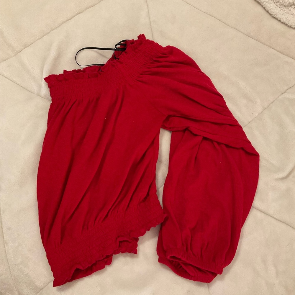 Red long sleeve summer crop